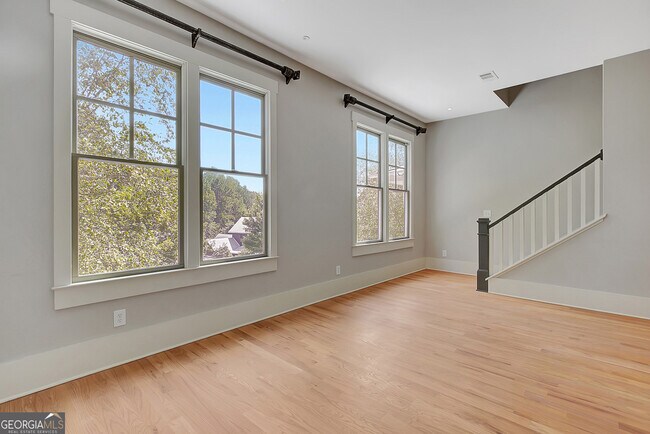 Building Photo - 10659 Serenbe Ln