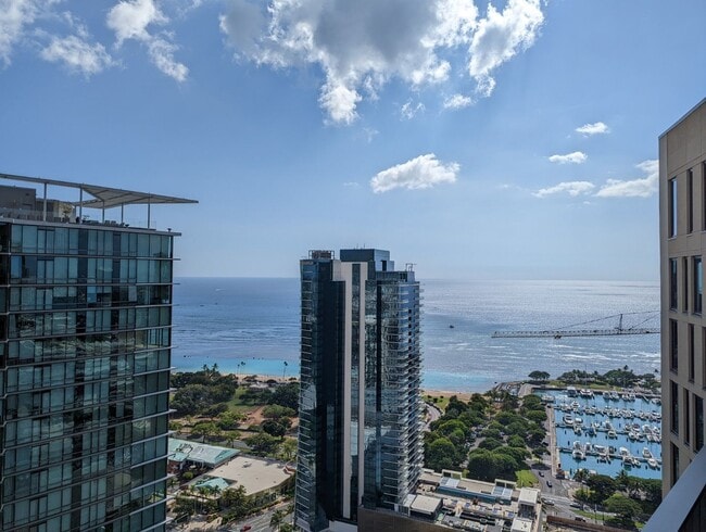 Building Photo - 2153