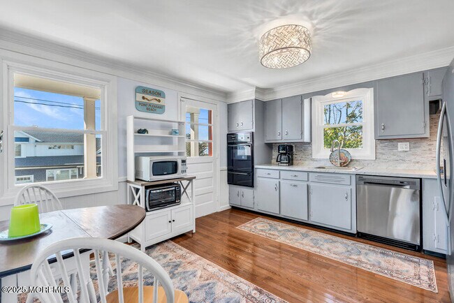 Building Photo - 101 St Louis Ave