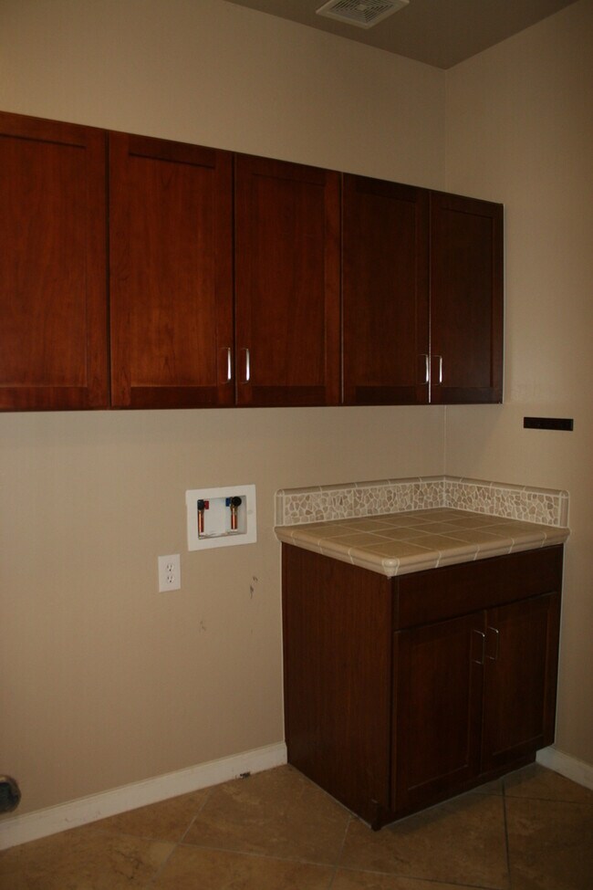 Building Photo - 12606 Willowdale Dr
