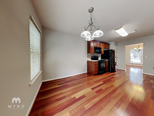 Building Photo - 3088 Rosewalk Dr