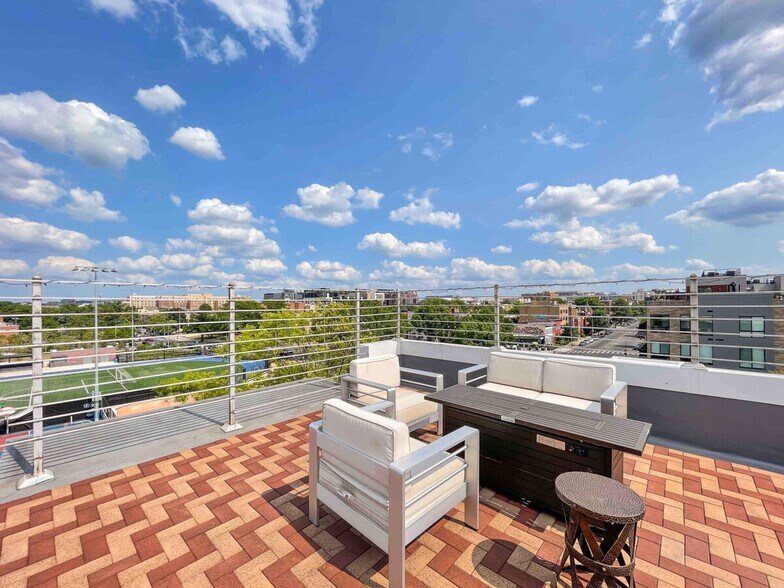 Building Photo - 1107 Rhode Island Ave NW