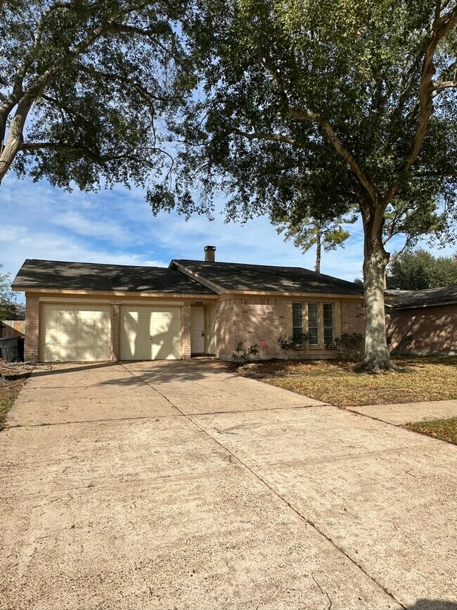 Building Photo - 22610 Leedstown Ln