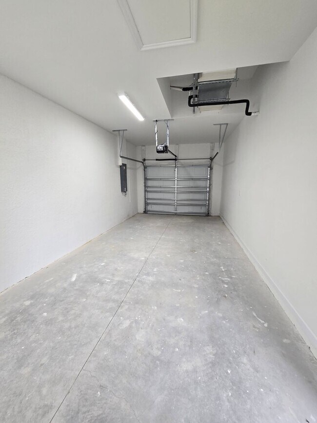 Building Photo - BRAND NEW 3/2/1 -SW LEHIGH ACRES FL