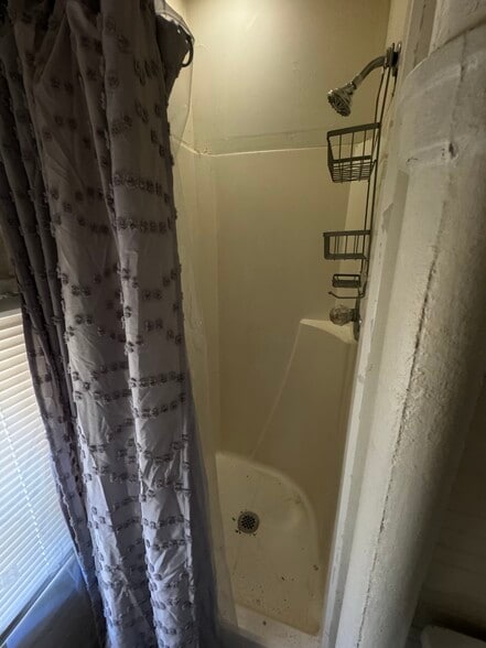 Building Photo - 920 W Morgan St