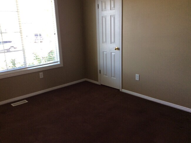 Building Photo - 442 E 1250 S