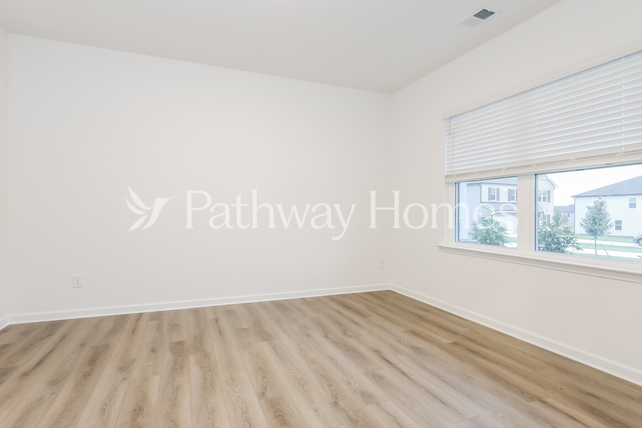 Building Photo - 1200 Arnhem Dr