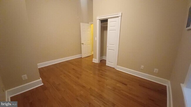 Building Photo - 1435 N Franklin St