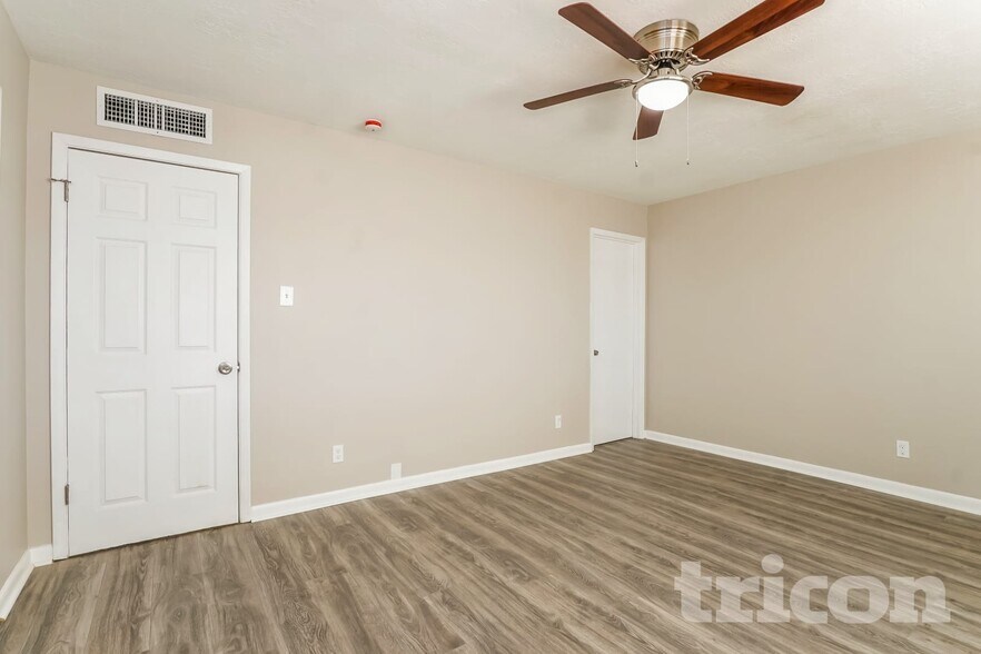 Building Photo - 5208 Territorial Rd NW