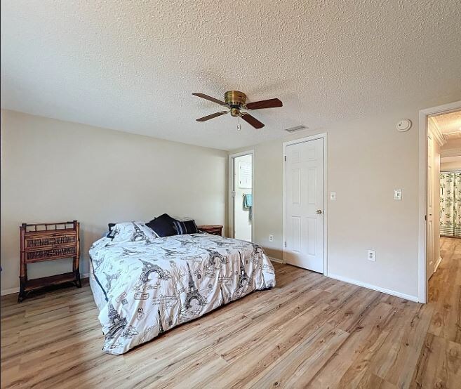 Building Photo - 12504 Stagecoach Ln