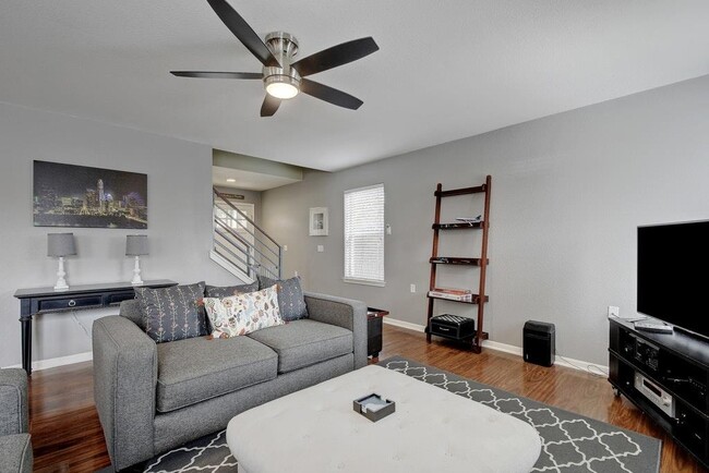 Building Photo - 5500 Steven Creek Way
