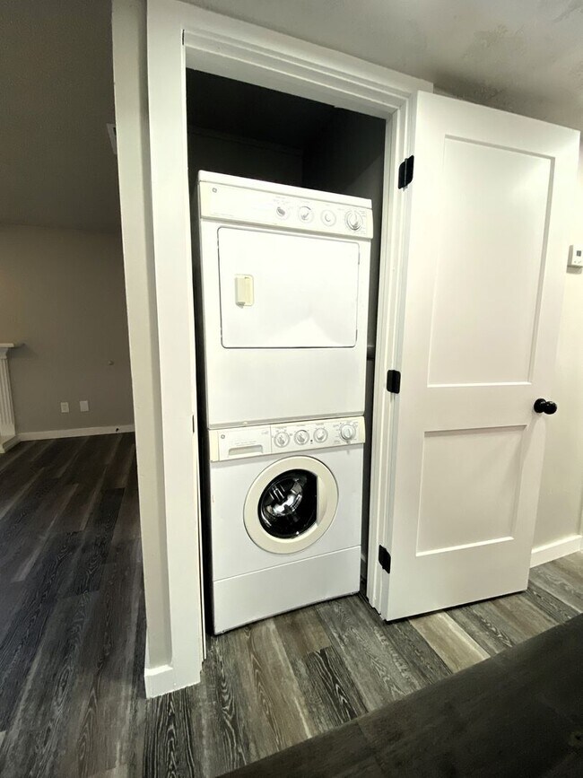 Building Photo - Available for Immediate Move-in!!!