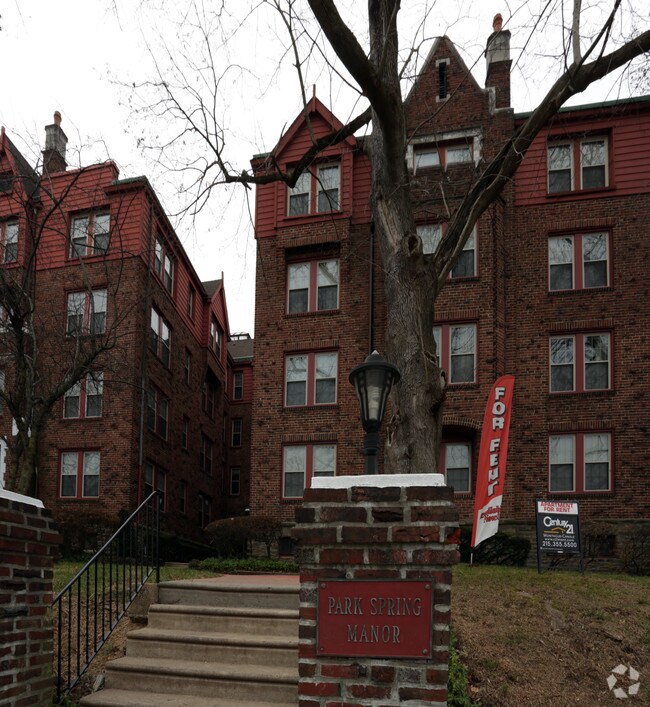 Building Photo - Park Spring Manor