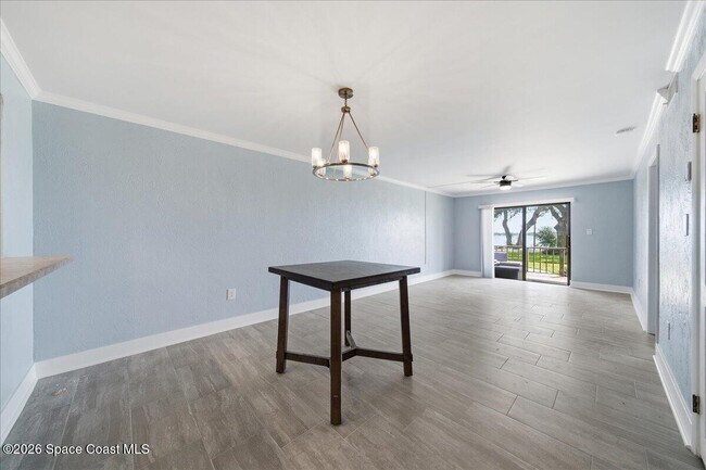 Building Photo - 1025 Rockledge Dr