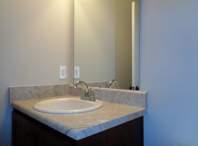 Building Photo - Beautiful Home for Rent in Tuscaloosa... Available to View with 48-hour Notice!!!