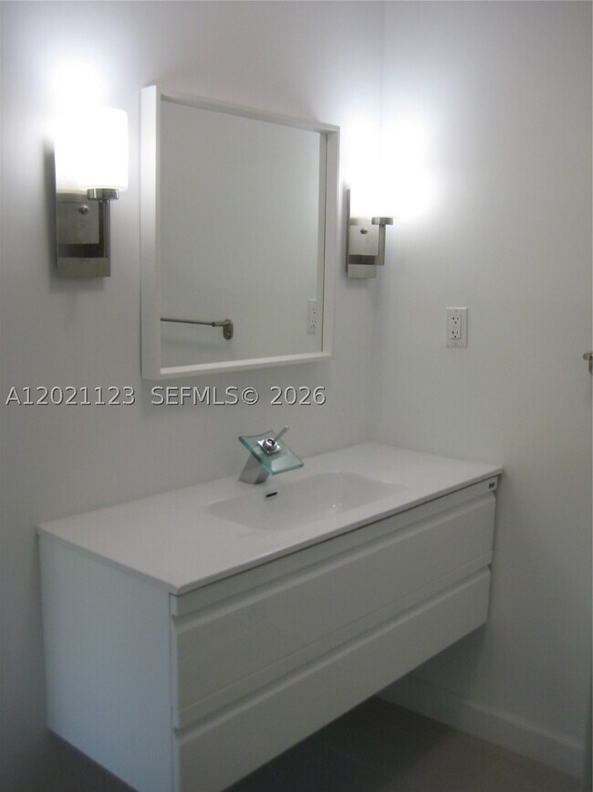 Building Photo - 13220 SW 99th Ct