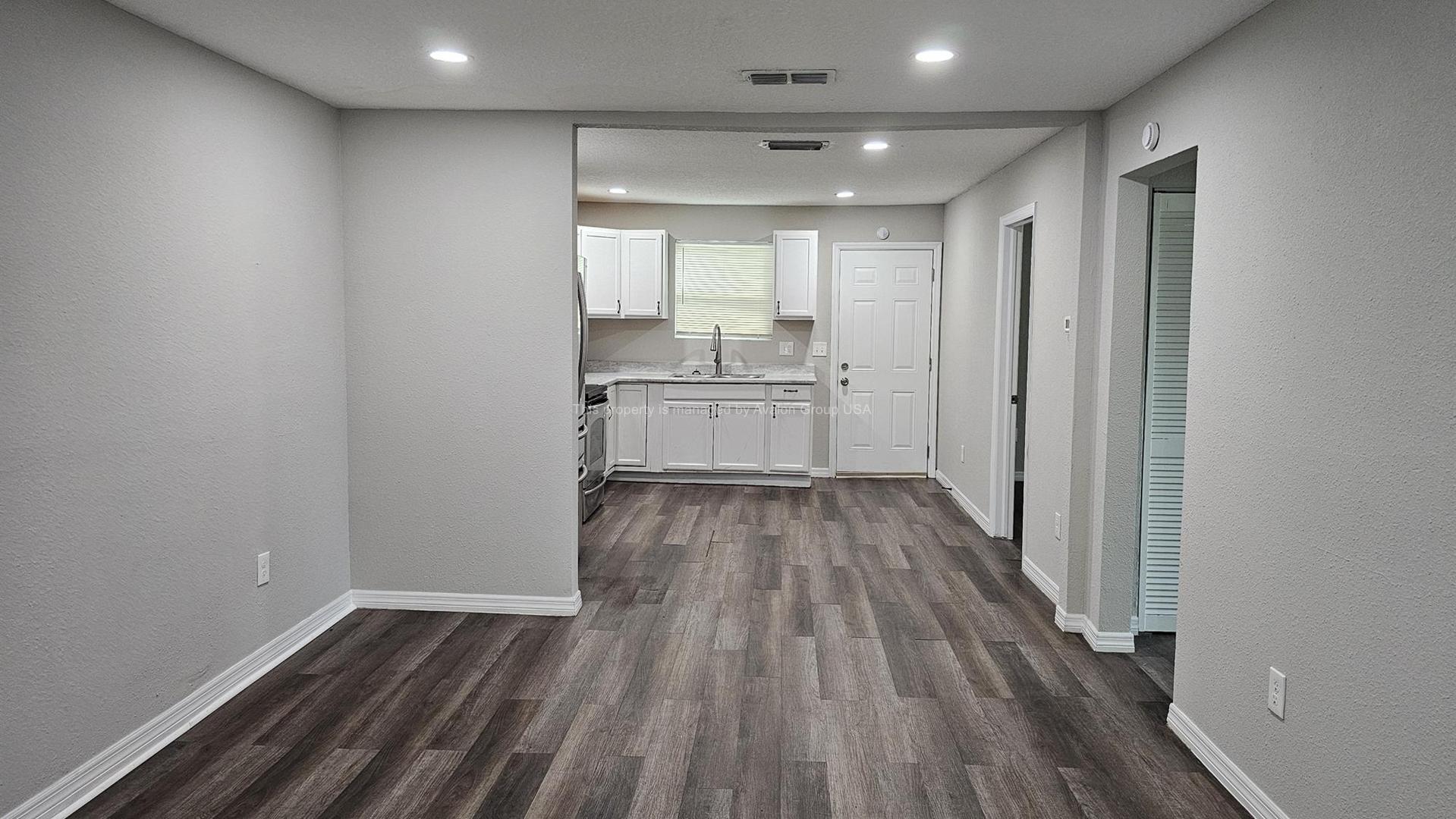 Building Photo - 10875 Biscayne Blvd