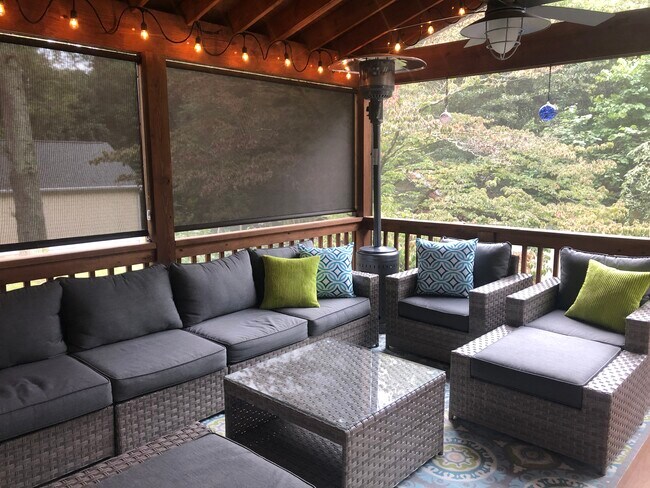 Building Photo - 24 Sevier St