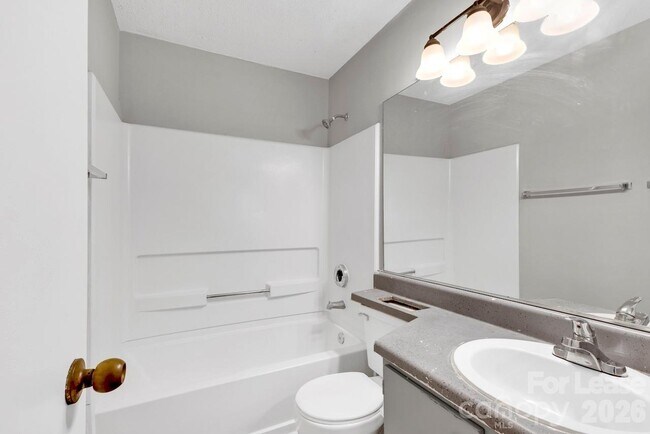 Building Photo - 9531 University Terrace Dr
