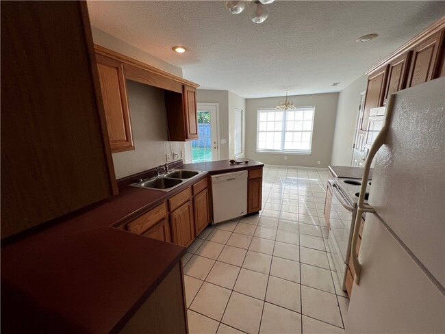Building Photo - 1308 Hunter Ridge