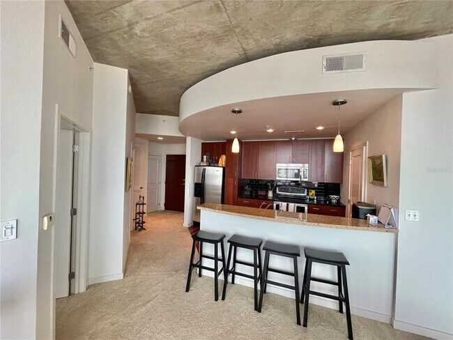 Building Photo - 155 S Court Ave