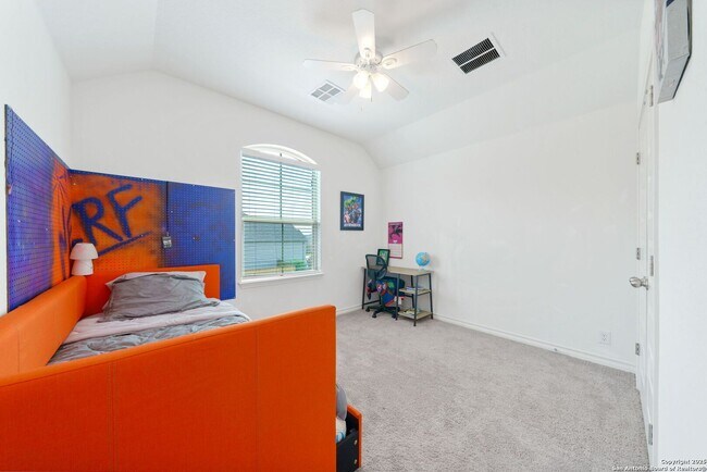 Building Photo - 4 Bedroom/3 Bath Ventana Subdivision