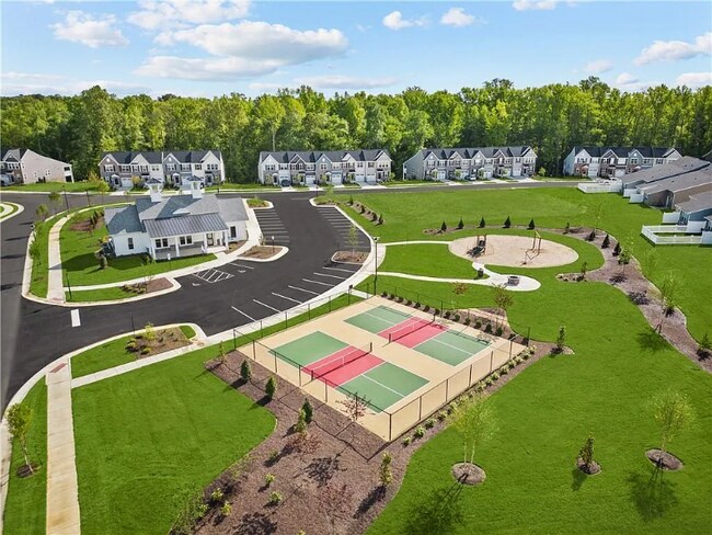 Building Photo - 5845 Austin Woods Dr