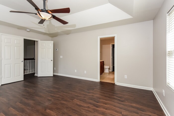 Building Photo - 2722 Groovers Lake Point