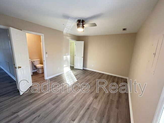 Building Photo - 4306 Jasmine Cove Way