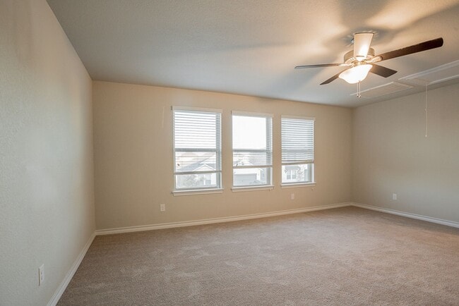 Building Photo - 1348 Eagle Ray St