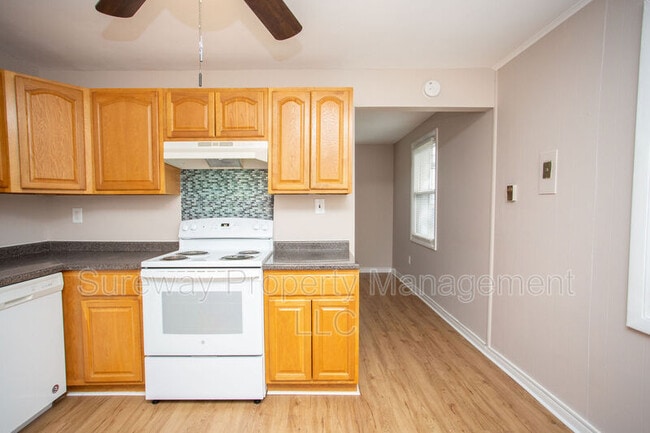 Building Photo - 13 Merion Terrace