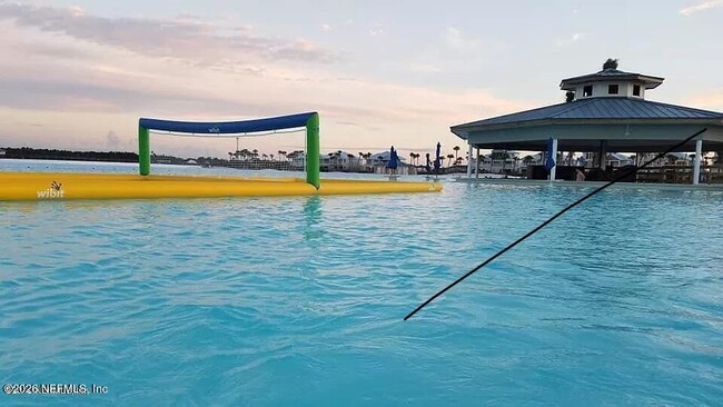 Building Photo - 261 Killarney Ave