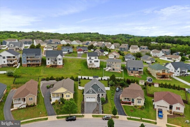 Building Photo - 115 Beauregard Dr