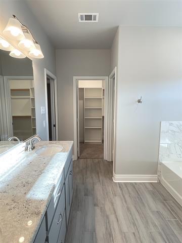 Building Photo - 1008 Eva Dr
