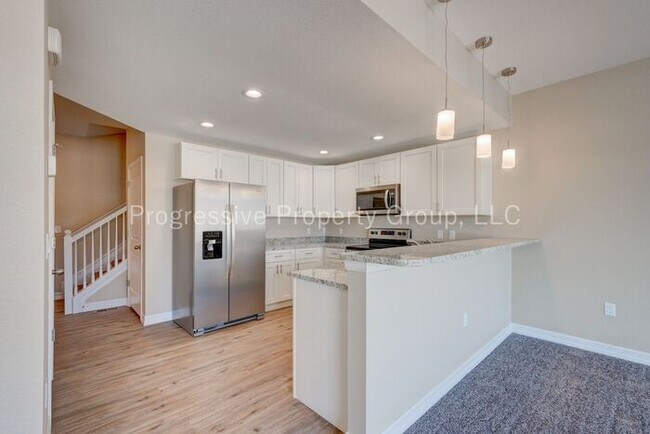 Building Photo - Live in Style! 3-Bed Northgate Villa w/ Views – 50% Off First Month!