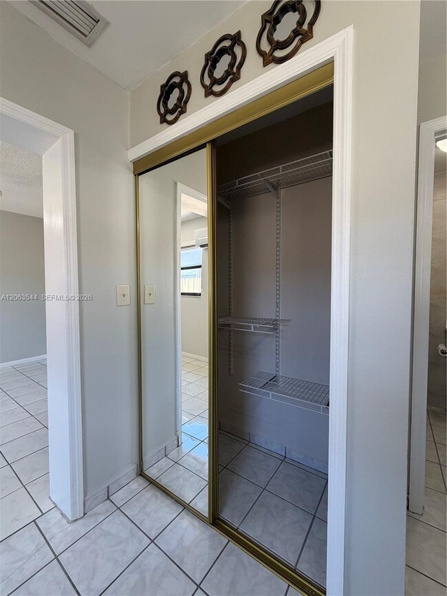 Building Photo - 10903 SW 146th Ct