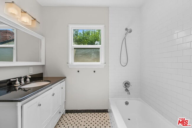 Building Photo - 15328 Vose St