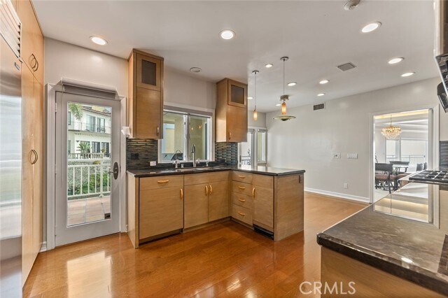 Building Photo - 1800 E Ocean Blvd