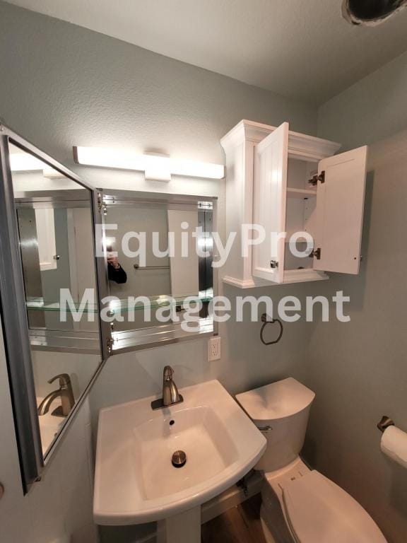 Building Photo - 7043 Pickering Ave