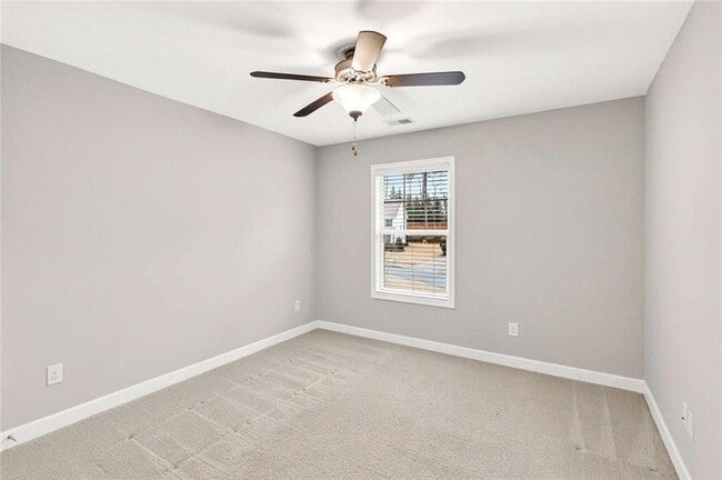 Building Photo - 4930 Alexandria Ave