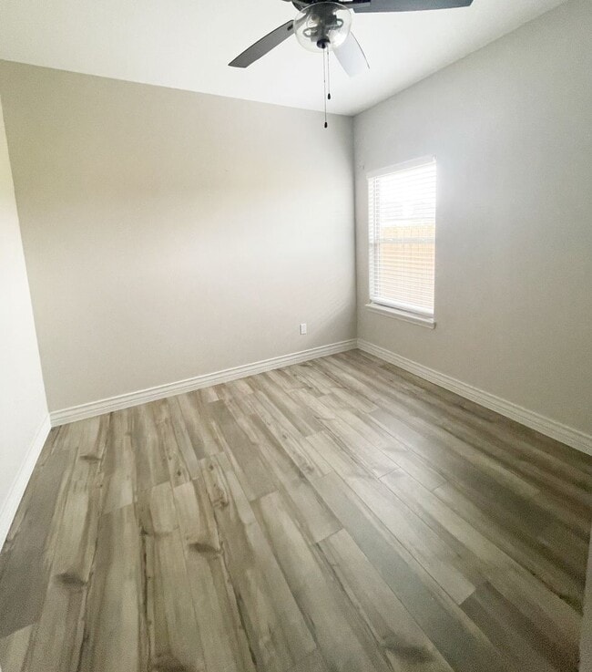 Building Photo - New Construction Home Move in Ready!