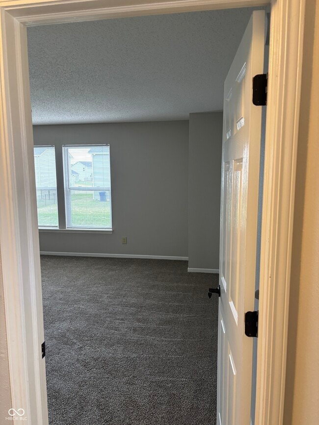 Building Photo - 1380 King Maple Dr