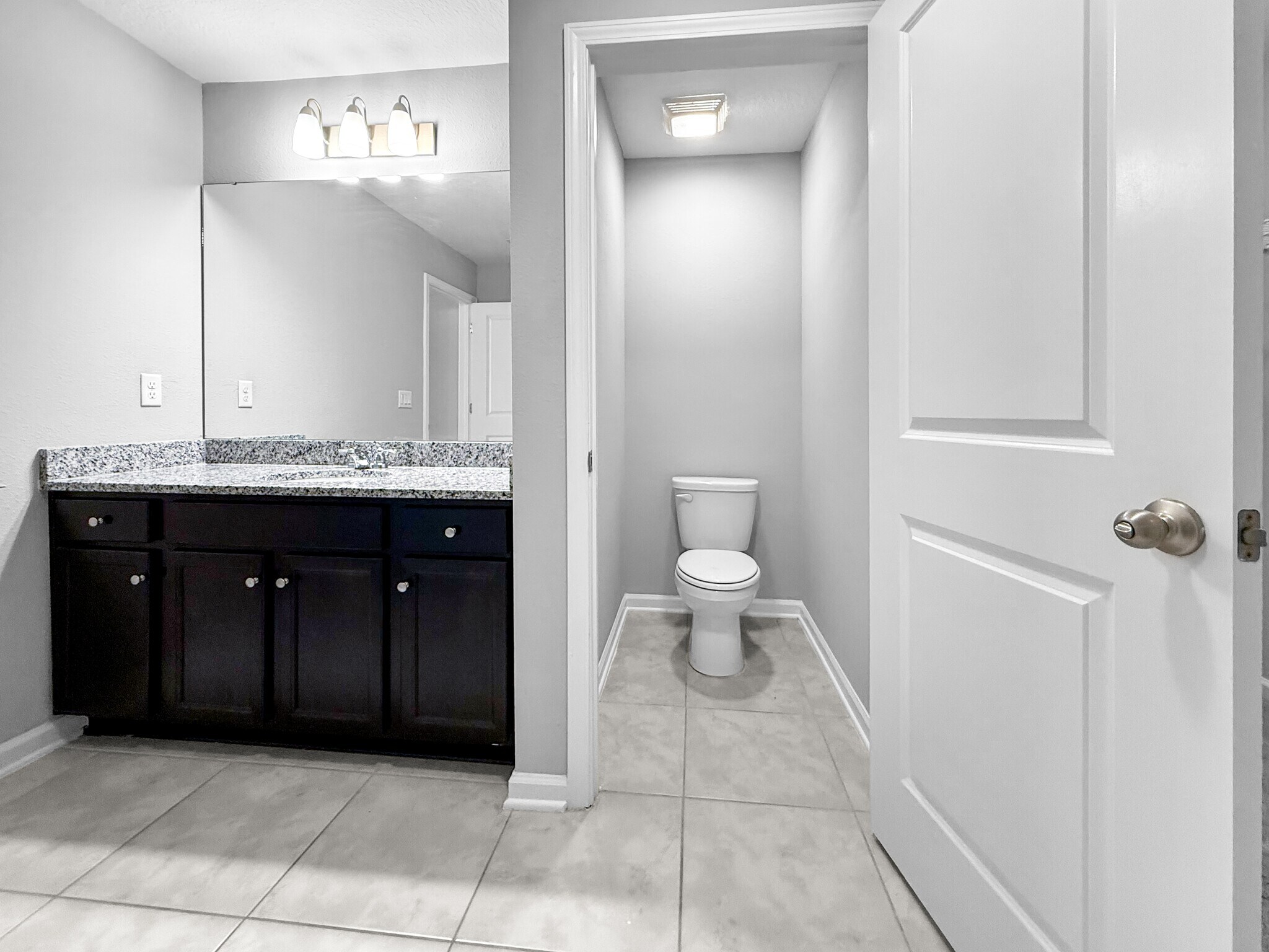 Building Photo - 9080 Open Fld Rd