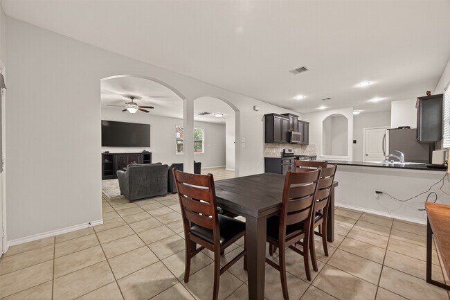 Building Photo - 9115 Eldorado Glen Dr