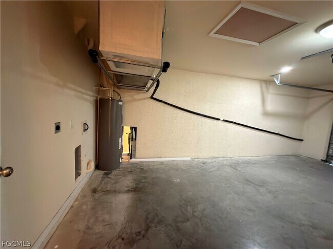 Building Photo - 4126 Skyline Blvd