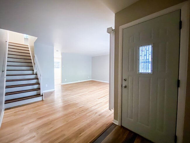 Building Photo - 1107 Catalpa Cir