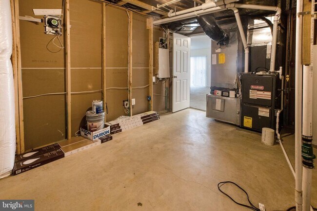 Building Photo - 4 Cornerstone Dr