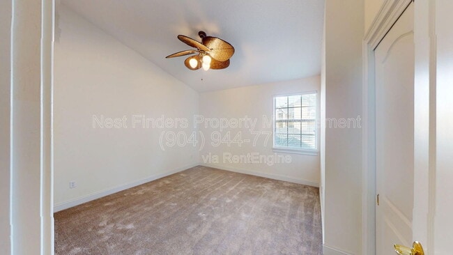 Building Photo - 330 N Shore Cir