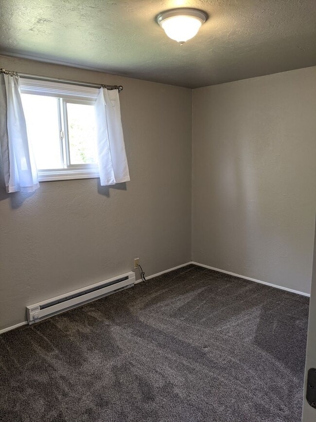 Building Photo - Nice 2-Bedroom, 1-Bath Corner Lot Home In ...