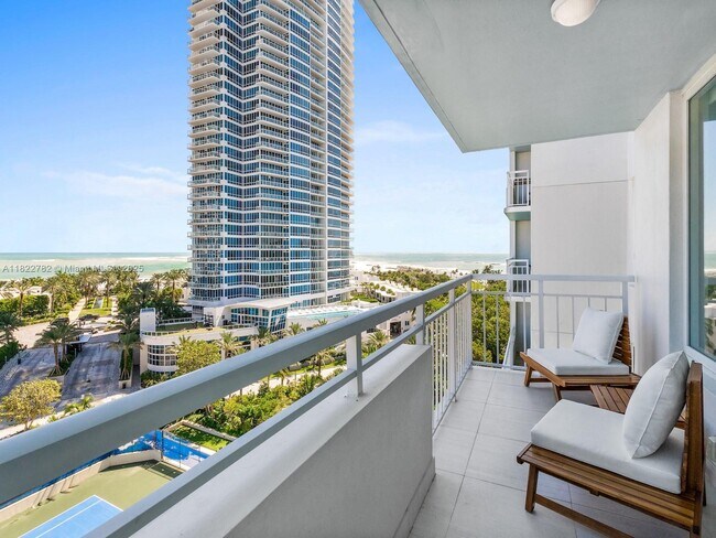 Building Photo - 400 South Pointe Dr